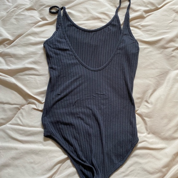 Urban Outfitters Bodysuit - Picture 3 of 4